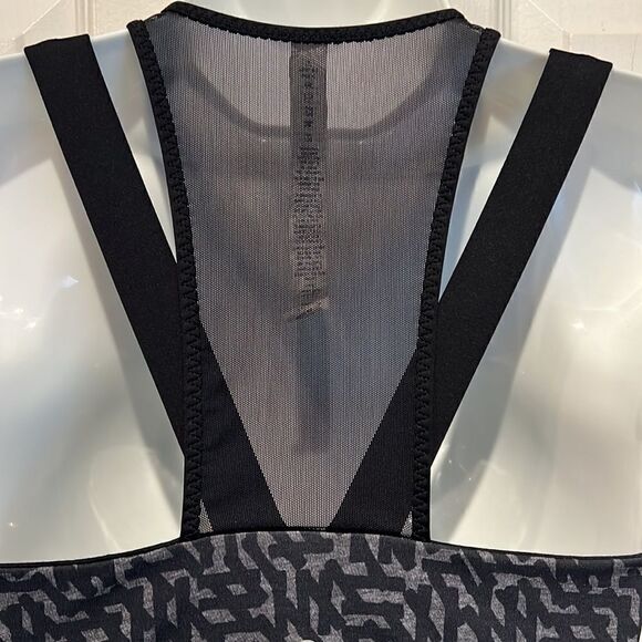 LULULEMON Black/Grey Running In The City Tank Top Size 6 - Picture 9 of 15